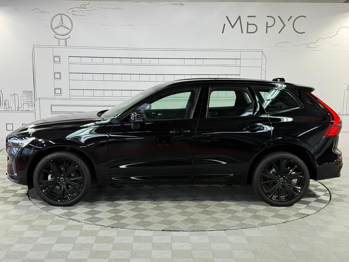 Автомобиль Volvo XC60 II [2-й рестайлинг] 2.0 AT 4WD (250 л.с.) Zhiyi Deluxe Чёрный 2025 с пробегом 25 км