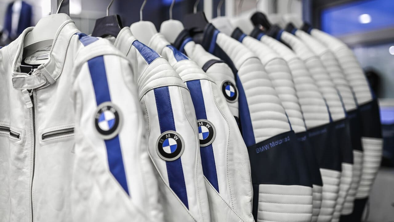 изображение дилерского центра