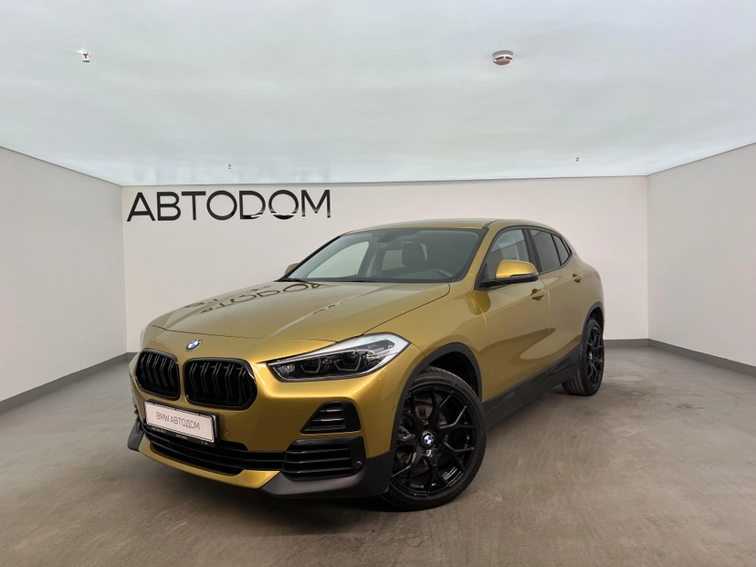 Автомобиль BMW X2 I поколение (F39) 1.5 AMT (140 л.с.) Base Жёлтый 2020 с пробегом 20 230 км