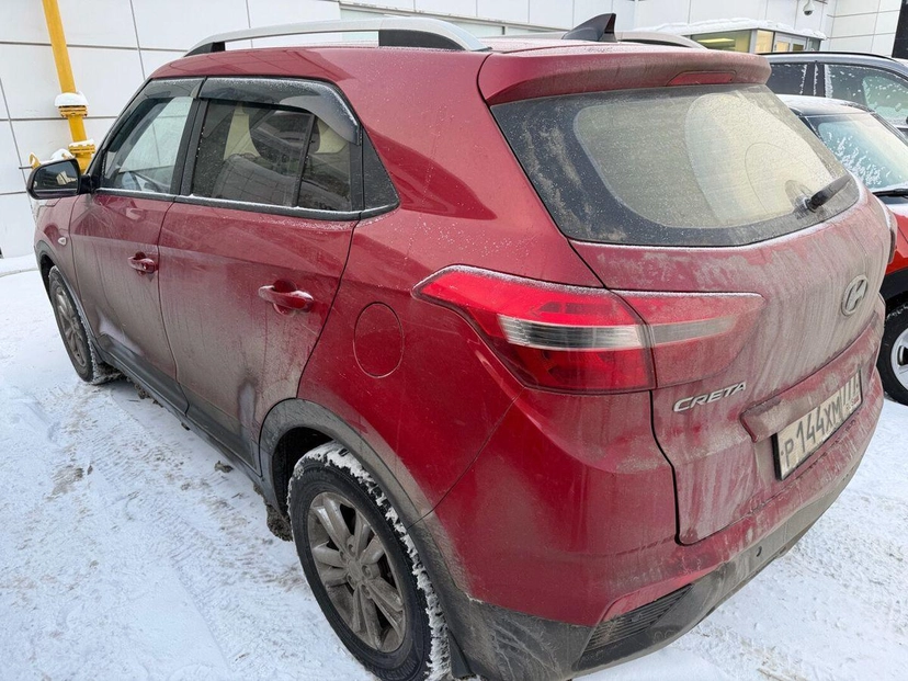 Автомобиль Hyundai Creta I поколение 2.0 AT (149 л.с.) Travel 2019 Красный 2017 с пробегом 143 091 км