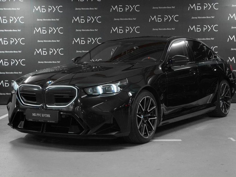 BMW M5 VII поколение (G90) 4.4hyb AT 4WD (727 л.с.) M5 Чёрный 2024 с пробегом 21 615 км