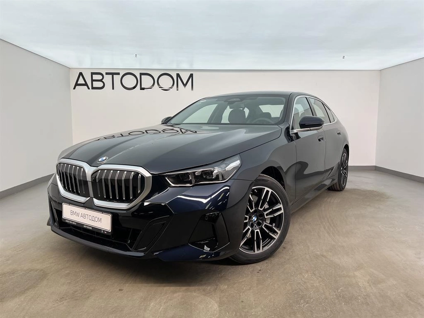 Автомобиль BMW 5 серии VIII поколение (G60) 2.0 AT 4WD (258 л.с.) M Sport Чёрный 2025
