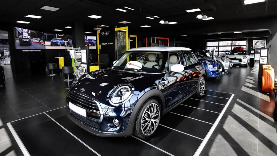 изображение дилерского центра