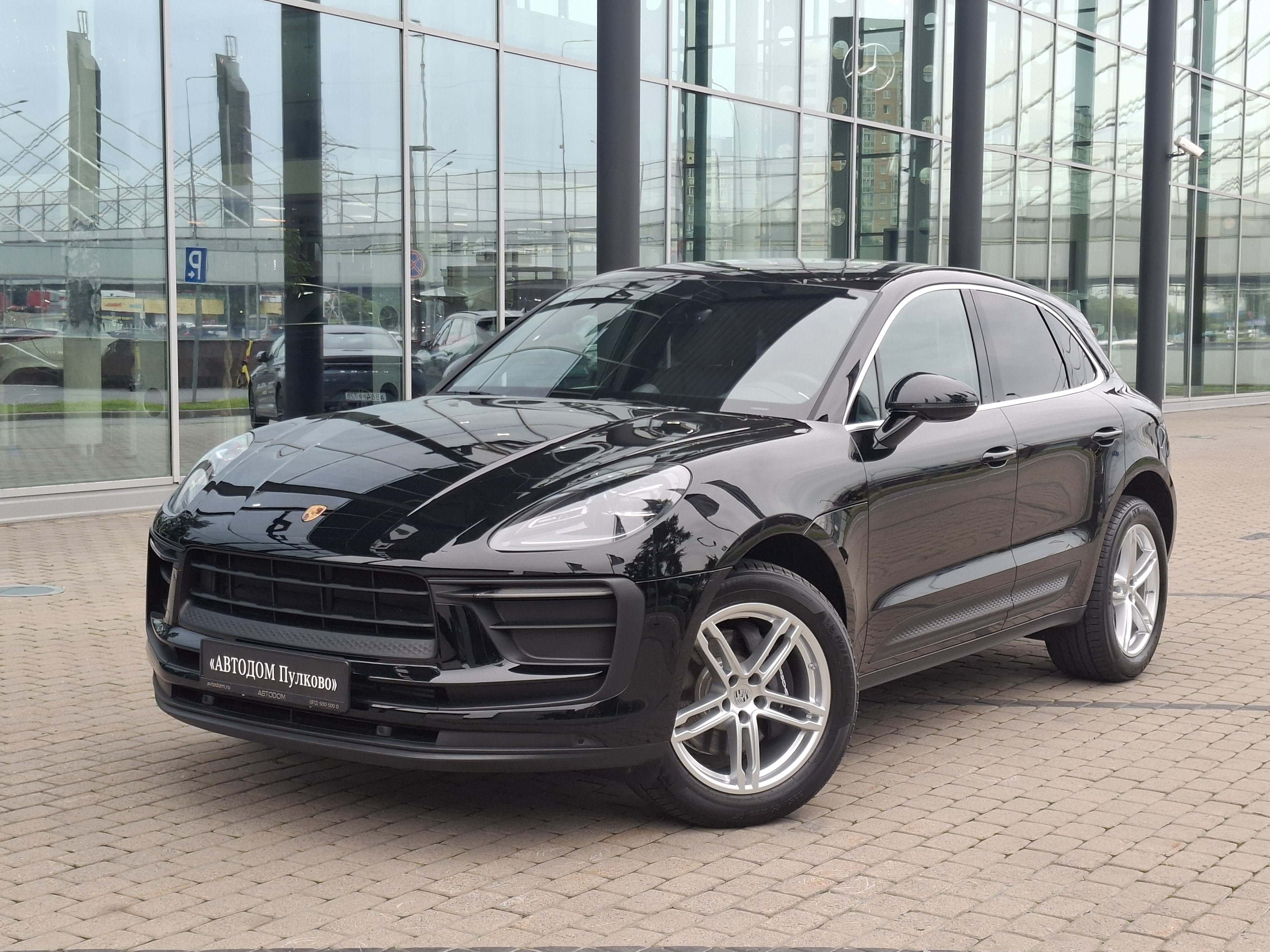 Porsche Macan I [2-й рестайлинг] 2.0 AMT 4WD (265 л.с.) Base Чёрный 2024 