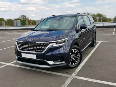 Автомобиль Kia Carnival IV поколение 2.2d AT (199 л.с.) Prestige Синий 2023 с пробегом 25 км