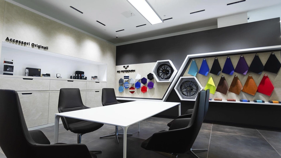 изображение дилерского центра