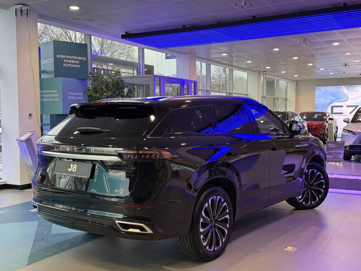 Автомобиль Jaecoo J8 I поколение 2.0 AMT 4WD (249 л.с.) Supreme-V Чёрный 2025 