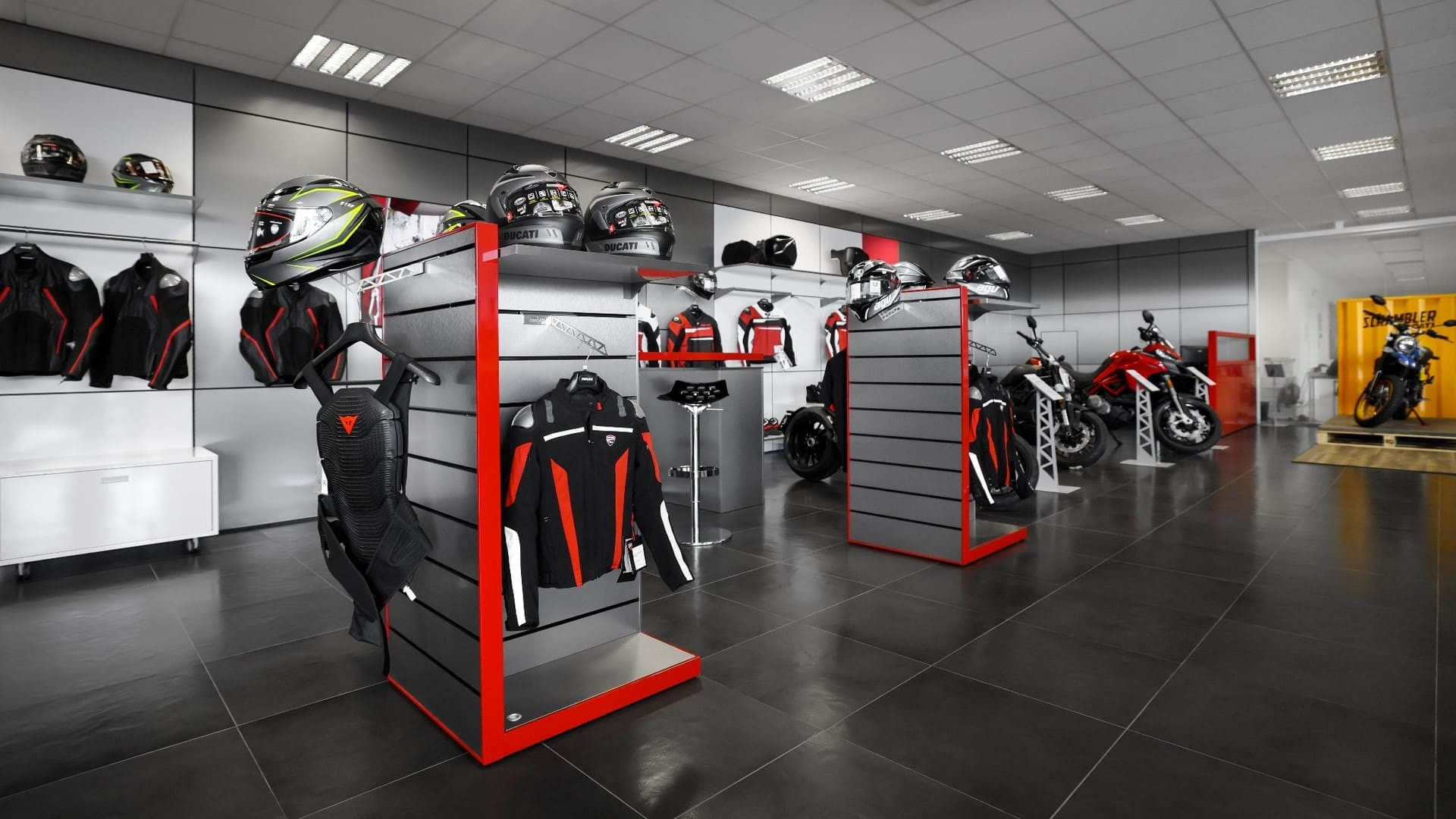 изображение дилерского центра