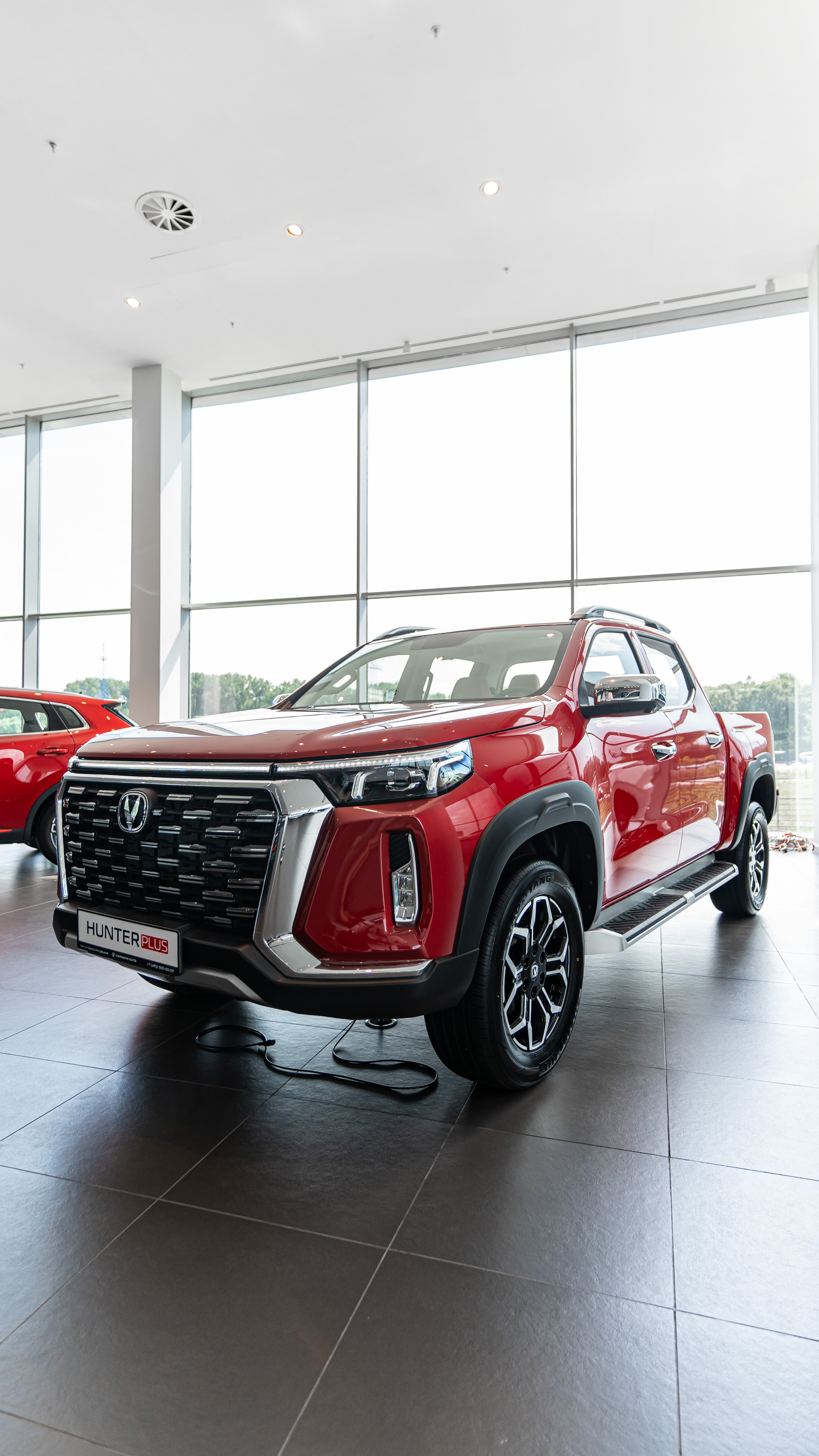 Автомобиль Changan Hunter Plus I поколение 2.0 AT 4WD (226 л.с.) Luxe Красный 2024 