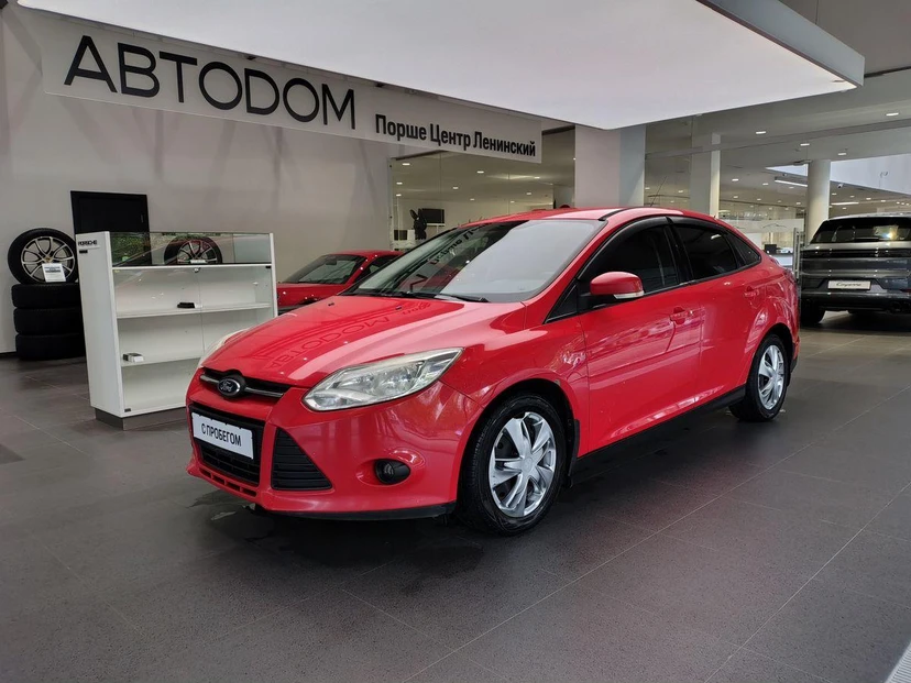 Ford Focus III поколение 1.6 AMT (105 л.с.) Trend Красный 2012 с пробегом 278 996 км