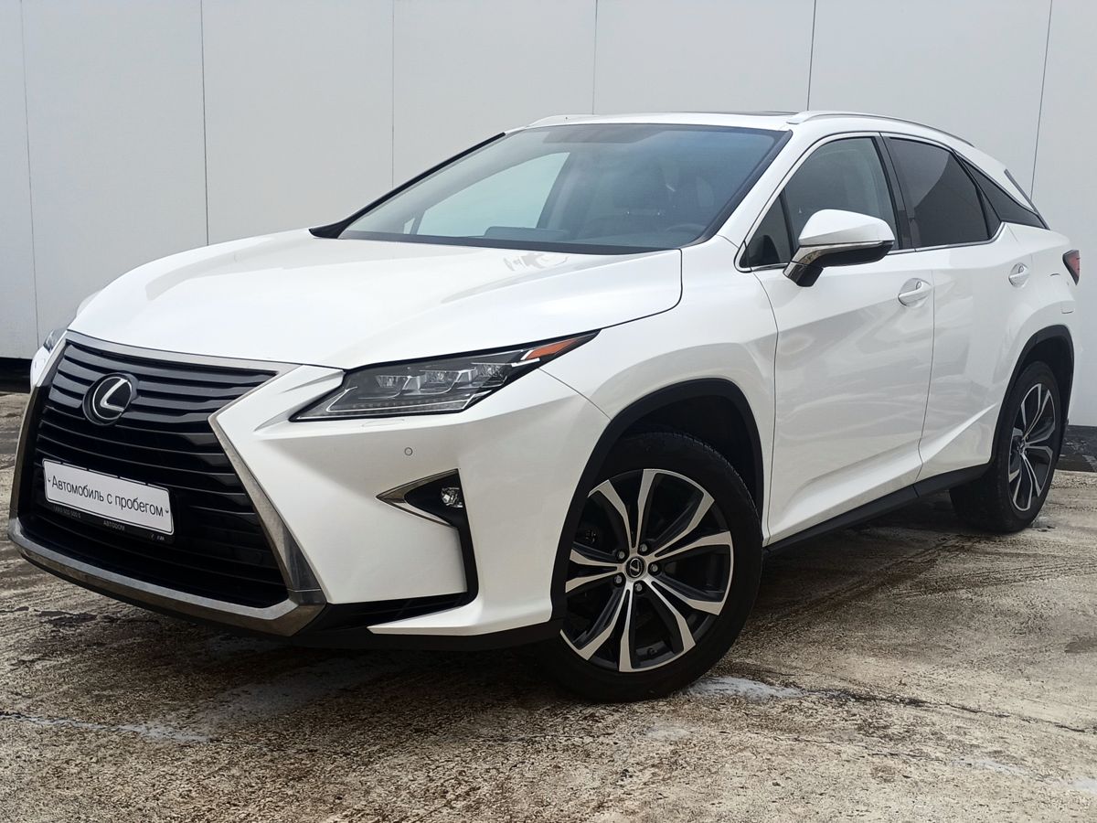 Автомобиль Lexus RX IV поколение 2.0 AT 4WD (238 л.с.) Executive+ Белый 2018 с пробегом 100477 км