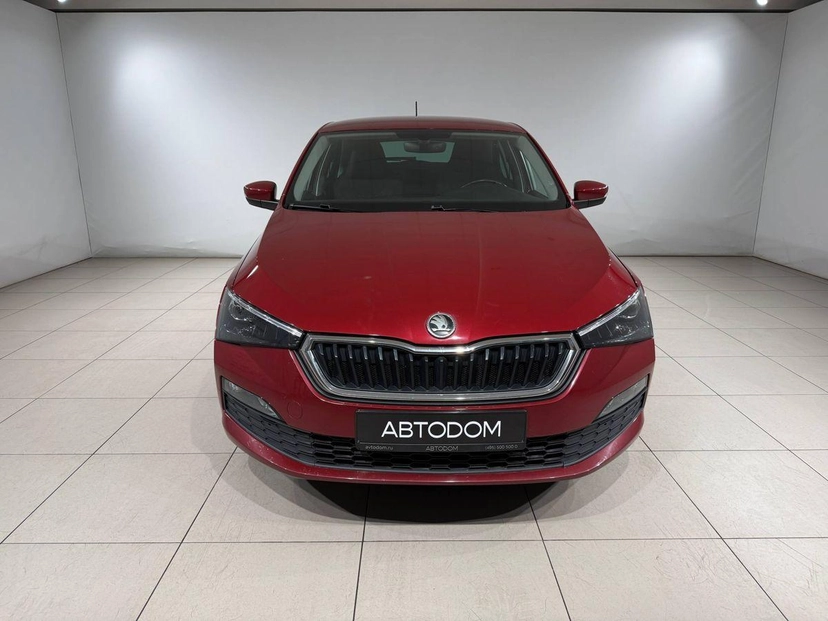 Автомобиль Skoda Rapid II поколение 1.4 AMT (125 л.с.) Style Красный 2021 с пробегом 132 798 км