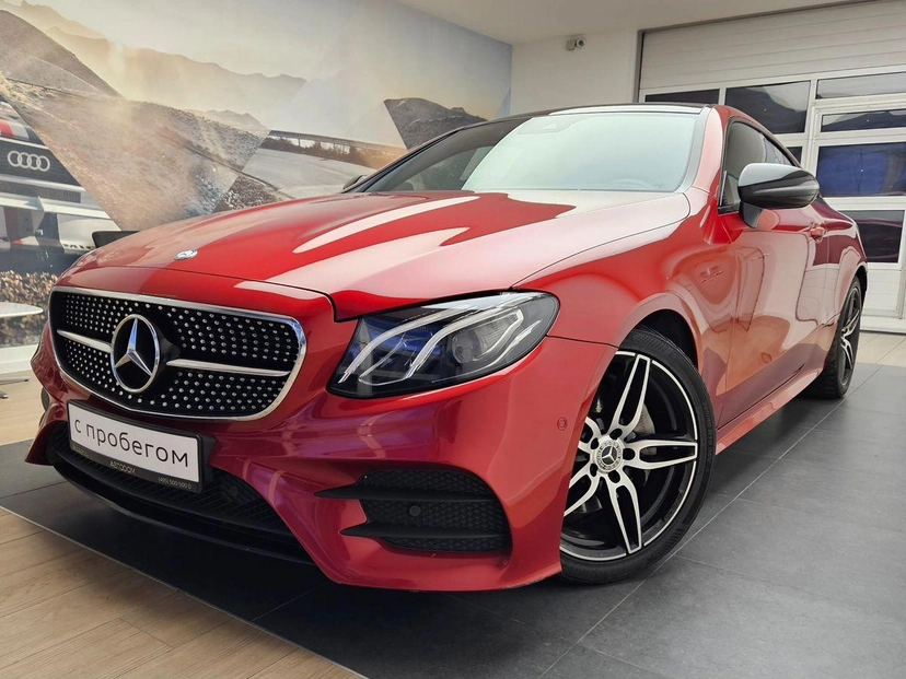 Автомобиль Mercedes-Benz E-Класс V поколение (W213/S213/C238) 200 2.0 AT (184 л.с.) Sport Красный 2017 с пробегом 90 350 км