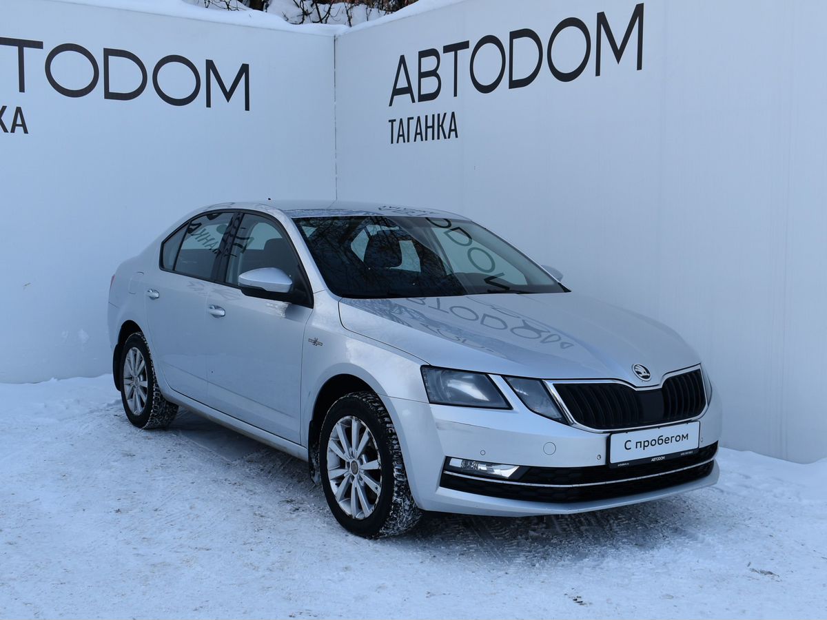 Автомобиль Skoda Octavia III (A7) [рестайлинг] 1.4 MT (150 л.с.) Hockey Edition Серый 2018 с пробегом 94 400 км