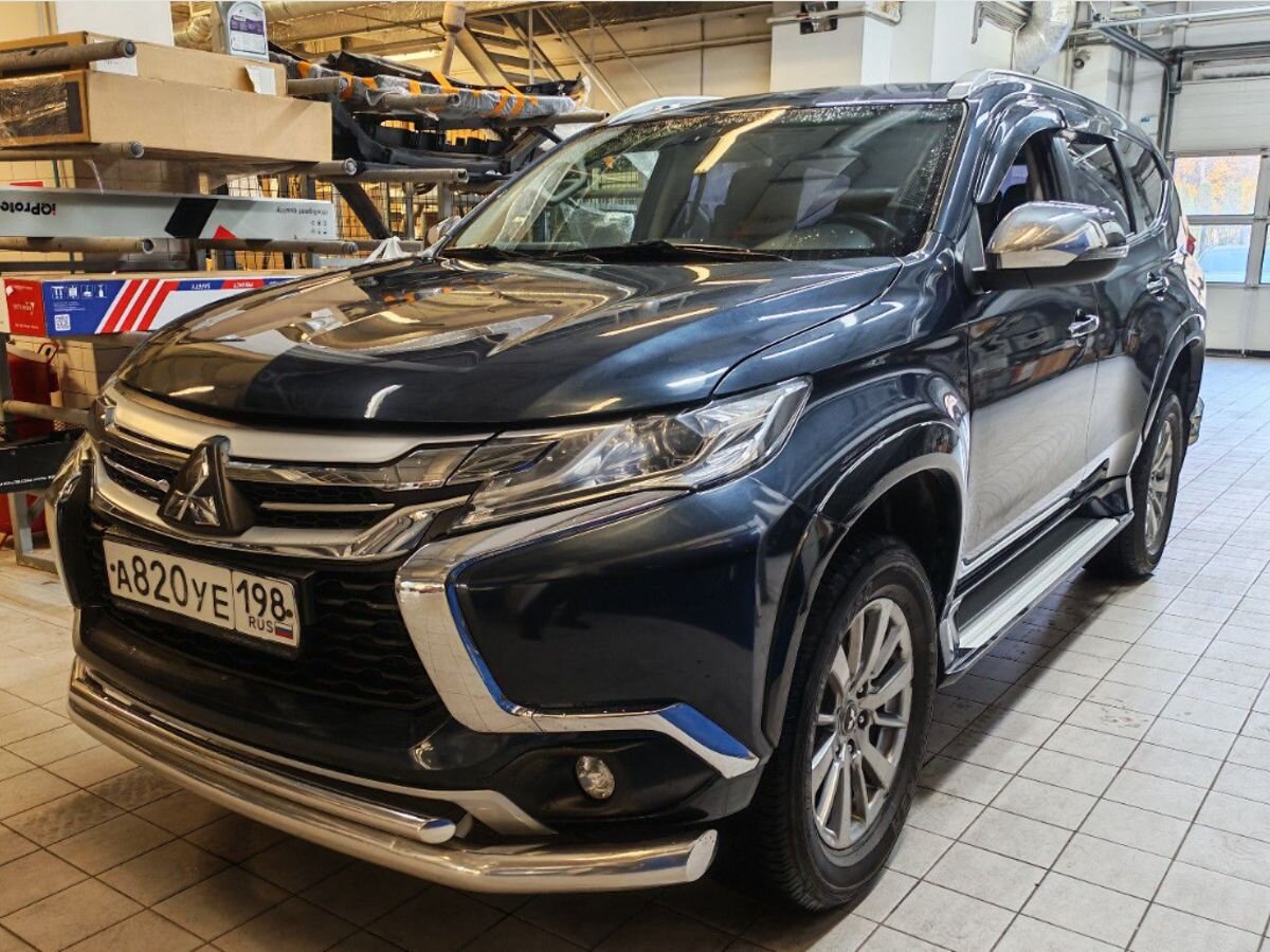 Mitsubishi Pajero Sport III поколение 2.4d AT 4WD (181 л.с.) Instyle Серый 2018 с пробегом 65 079 км
