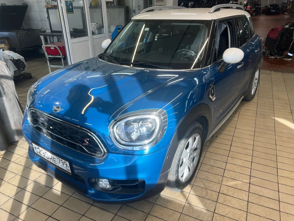 Автомобиль MINI Countryman II поколение (F60) Cooper S 2.0 AT 4WD (192 л.с.) Cooper S Голубой 2019 с пробегом 82 984 км