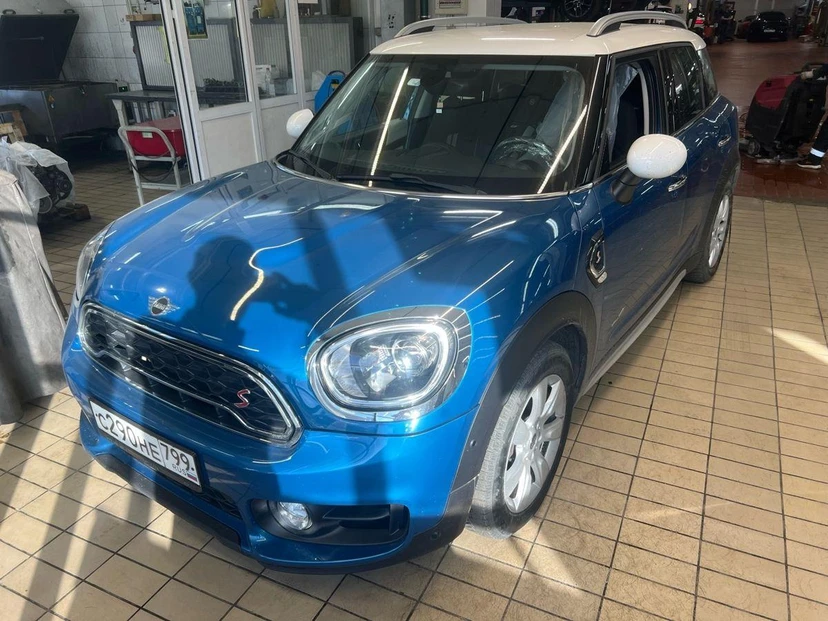 Автомобиль MINI Countryman II поколение (F60) Cooper S 2.0 AT 4WD (192 л.с.) Cooper S Голубой 2019 с пробегом 82 984 км