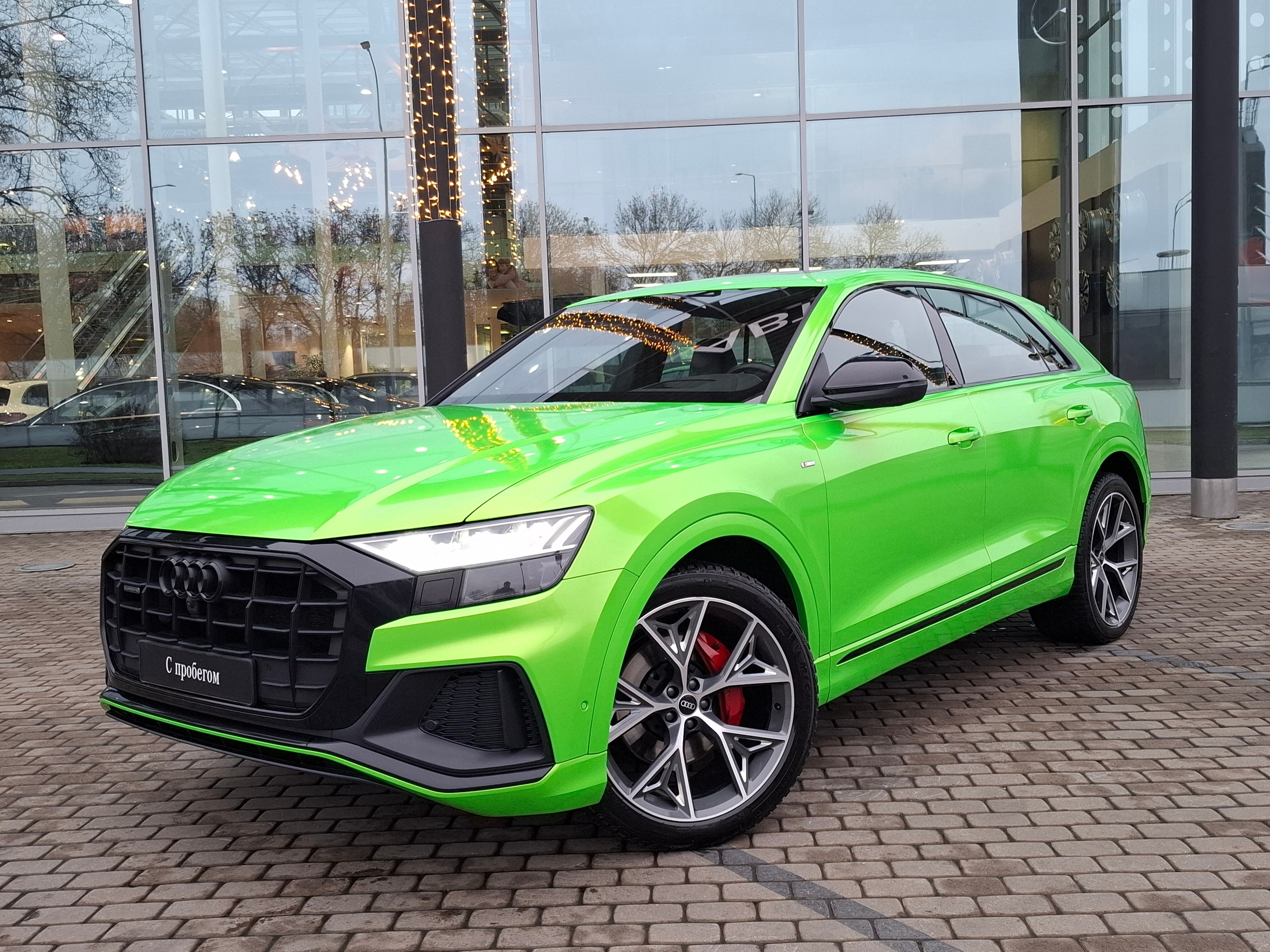 Автомобиль Audi Q8 I поколение (4M) 3.0d AT 4WD (249 л.с.) 45 TDI Красный 2021 с пробегом 51 380 км