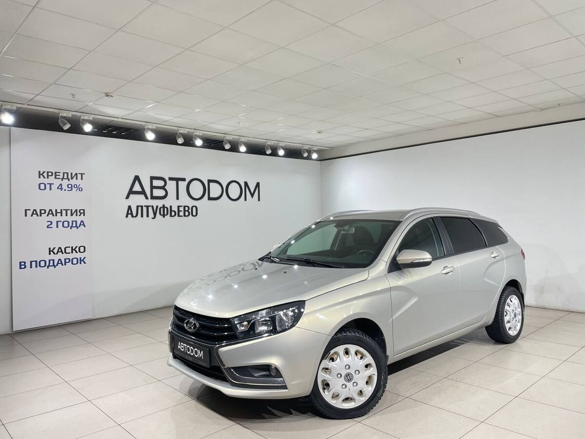 Автомобиль Lada (ВАЗ) Vesta I поколение 1.6 MT (106 л.с.) Luxe (2017-2019) Бежевый 2018 с пробегом 123 000 км