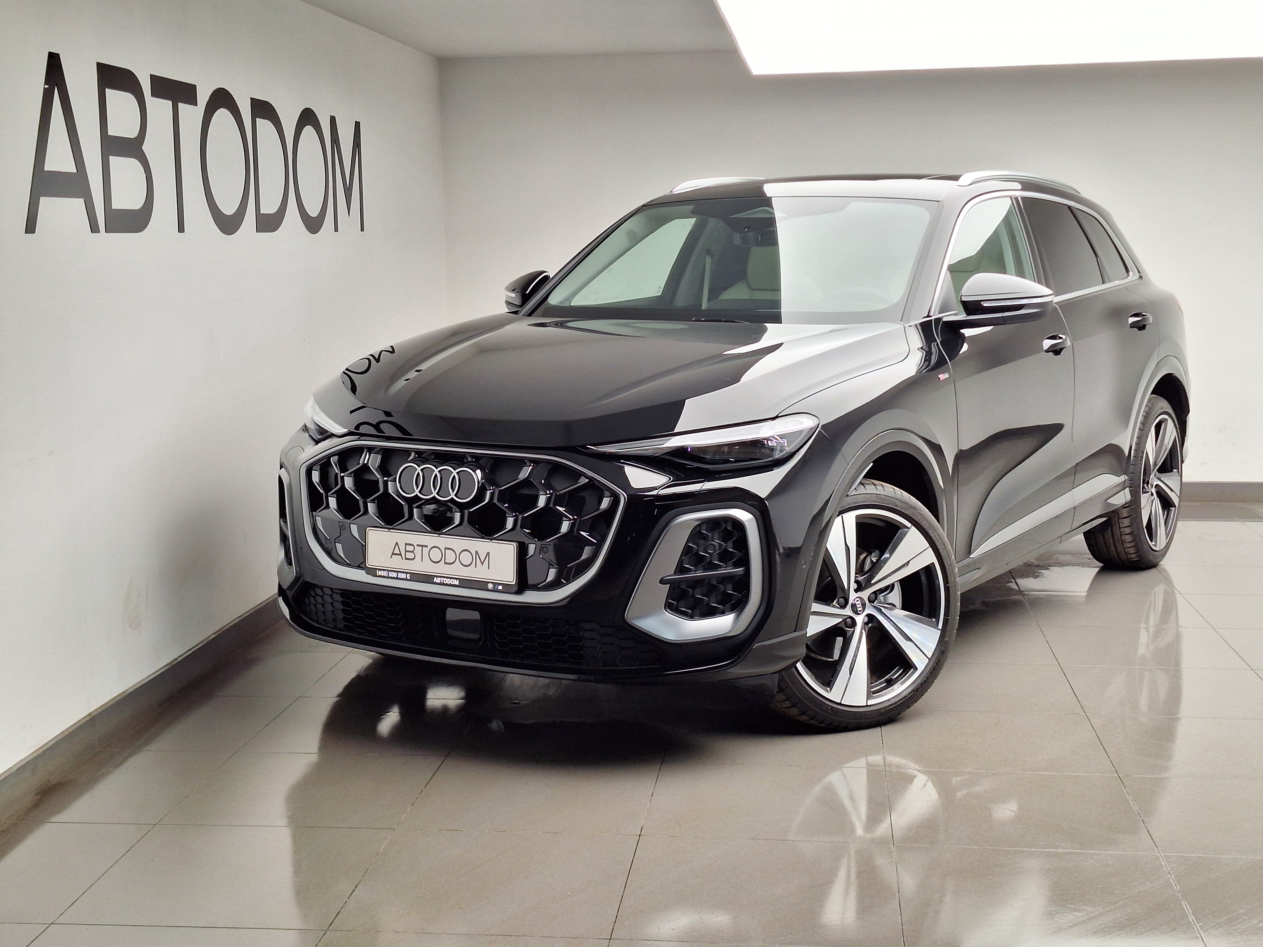 Audi Q5 III поколение (GU) 2.0 AMT 4WD (204 л.с.) 40 TFSI quattro Чёрный 2025 