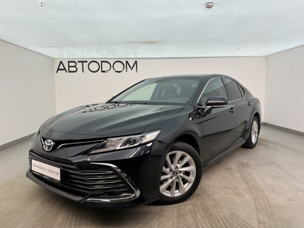 Автомобиль Toyota Camry VIII (XV70) [рестайлинг] 2.0 CVT (178 л.с.) Luxury Чёрный 2023 с пробегом 56 094 км