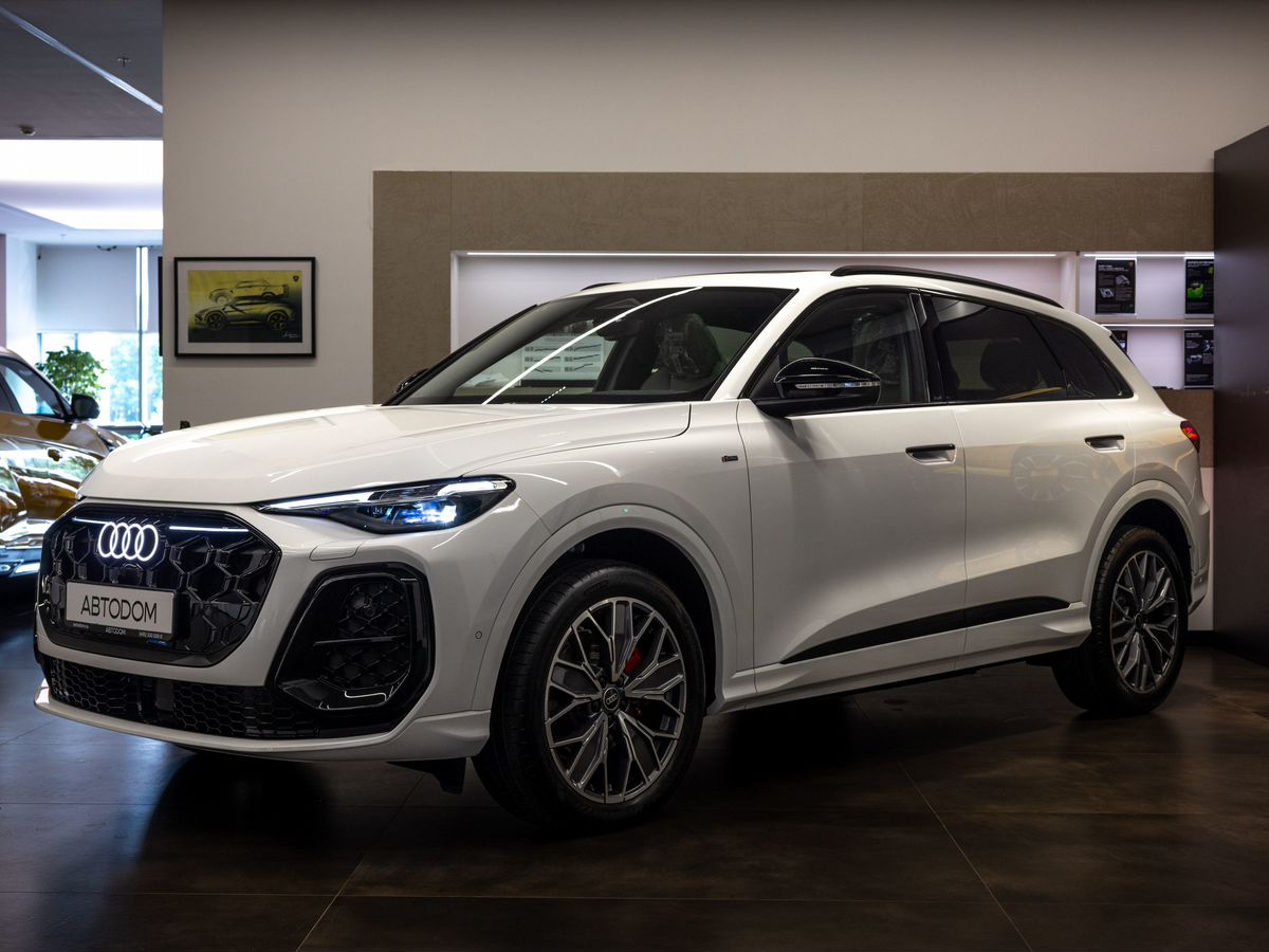 Audi Q5 III поколение (GU) 2.0 AMT 4WD (204 л.с.) Luxury Белый 2026 с пробегом 40 км