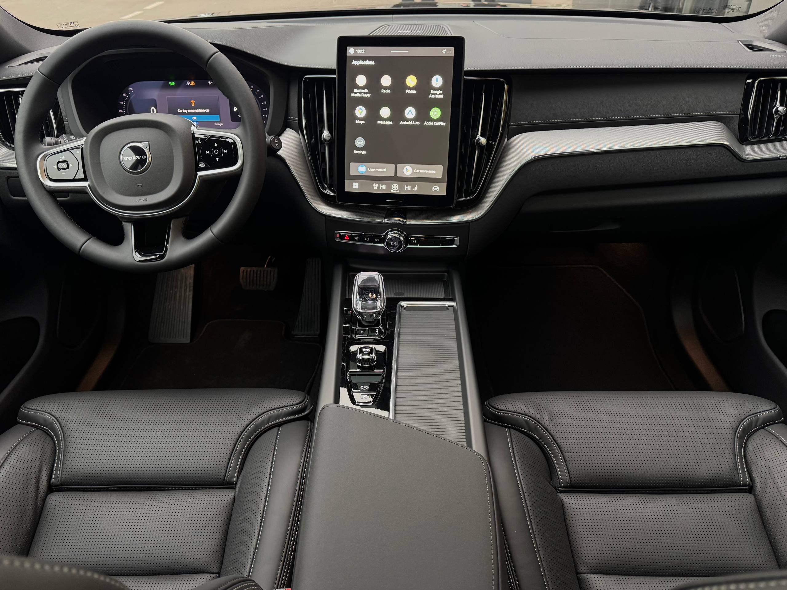 Автомобиль Volvo XC60 II [рестайлинг] 2.0 AT 4WD (249 л.с.) Ultra Dark Синий 2025 