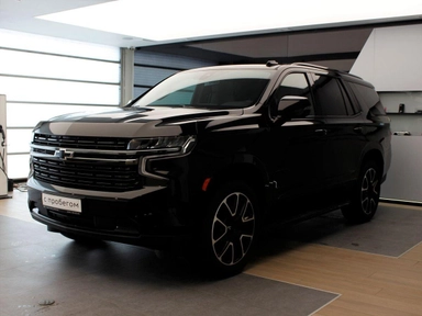 Автомобиль Chevrolet Tahoe V поколение 5.3 AT 4WD (343 л.с.) RST Черный 2021 с пробегом 19160 км