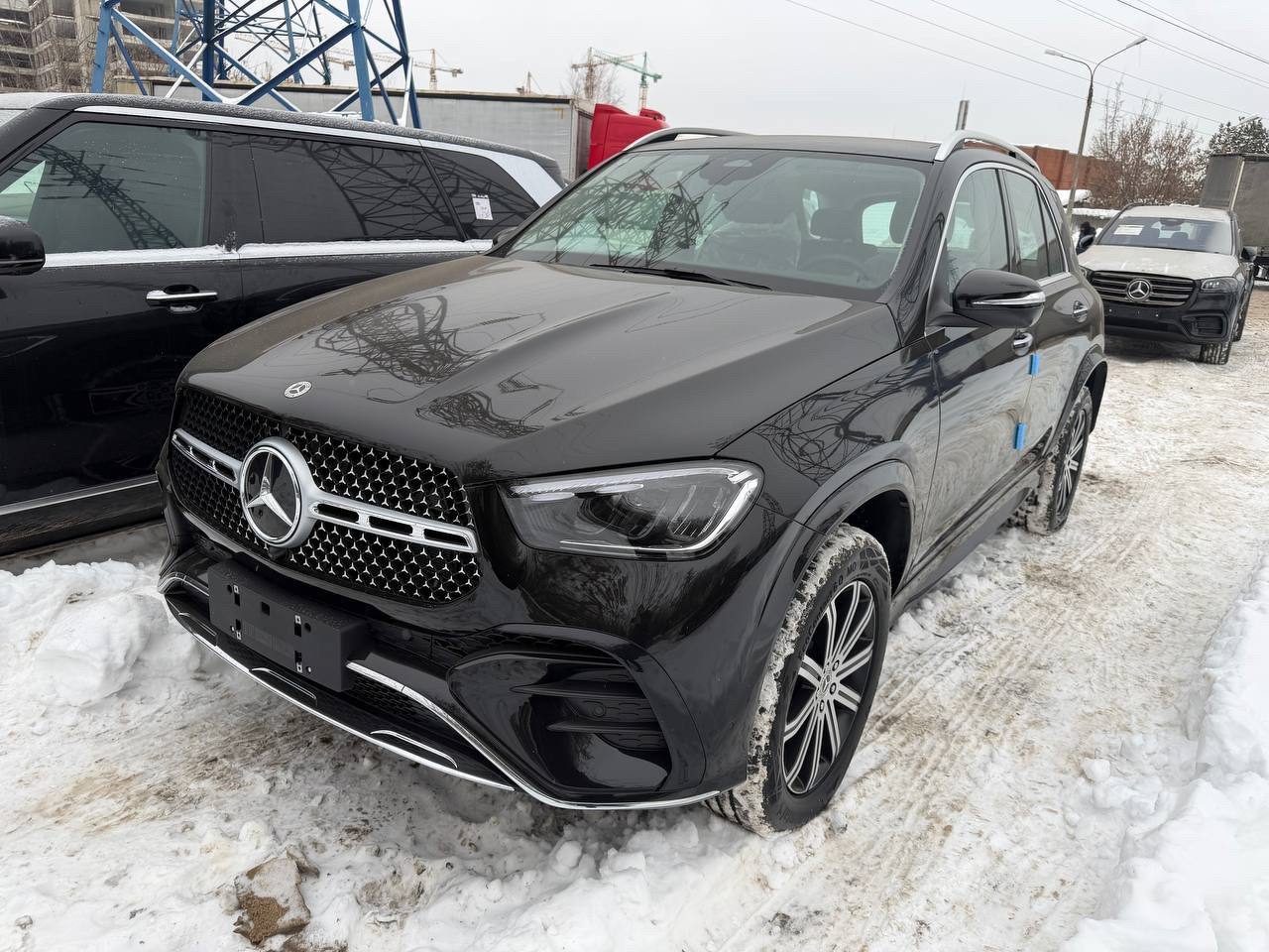 Автомобиль Mercedes-Benz GLE II (V167) [рестайлинг] 2.0 AT 4Matic (258 л.с.) Base Чёрный 2025 