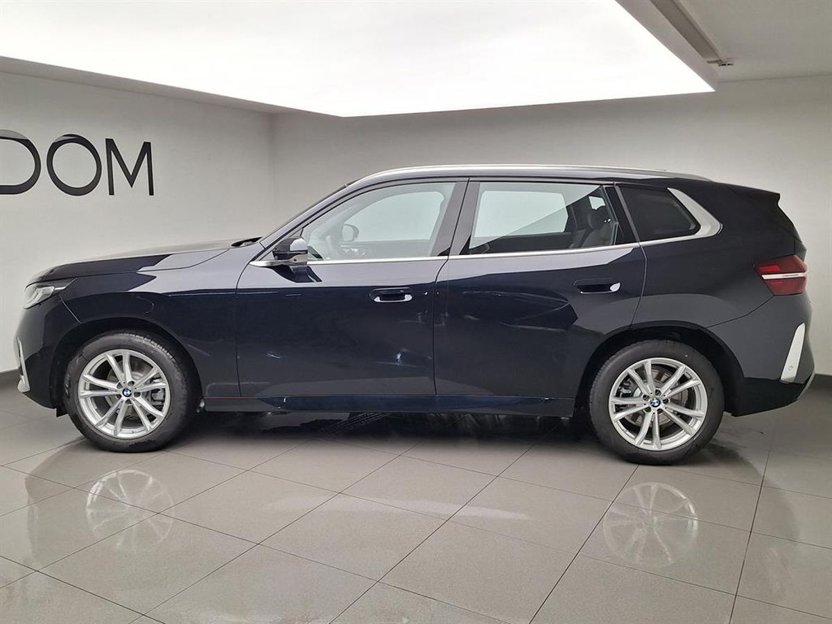 Автомобиль BMW X3 IV поколение (G45/G48) 2.0 AT 4WD (190 л.с.) Luxury Синий 2025 