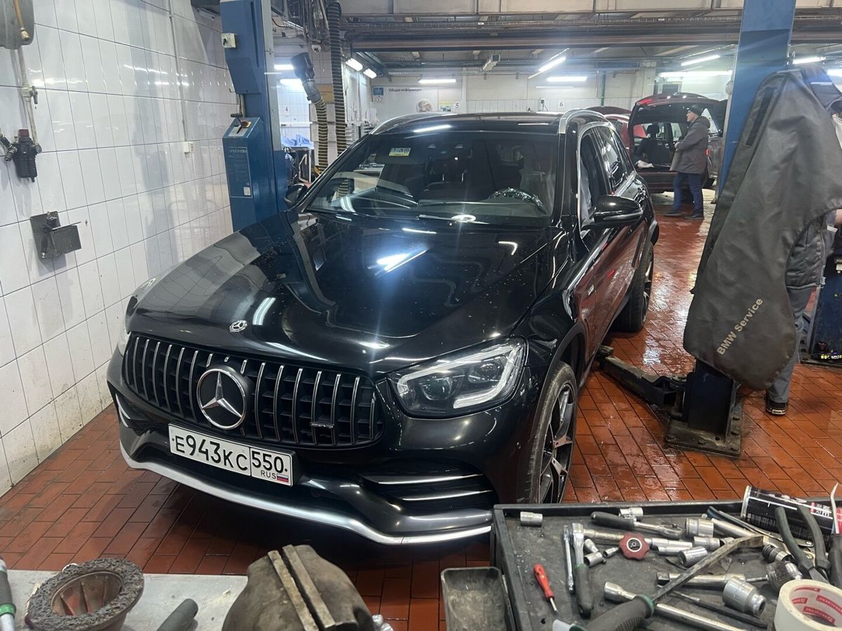 Автомобиль Mercedes-Benz GLC AMG I (X253) [рестайлинг] 43 AMG 3.0 AT 4Matic (390 л.с.) Особая Серия Чёрный 2019 с пробегом 115 957 км