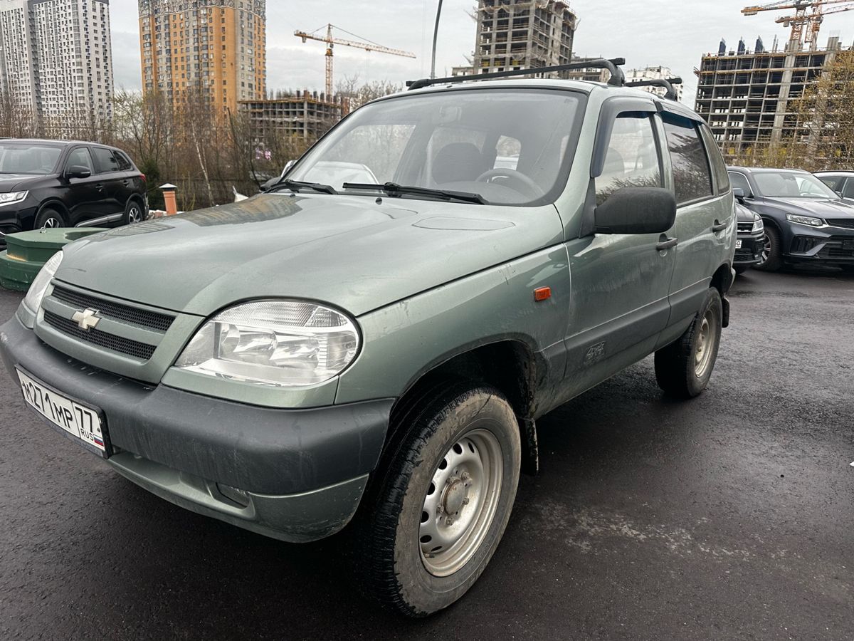 Chevrolet Niva I поколение 1.7 MT 4WD (80 л.с.) L Серый 2007 с пробегом 49 852 км