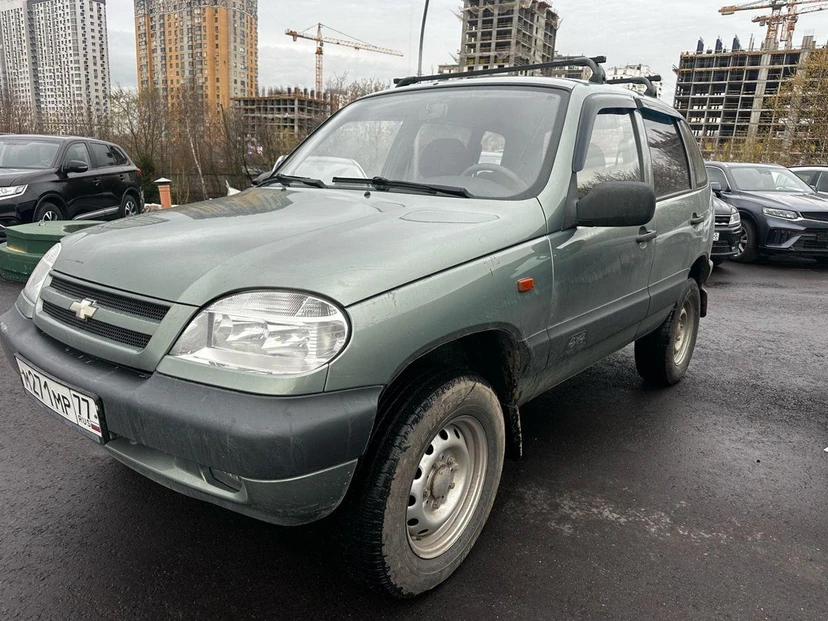 Chevrolet Niva I поколение 1.7 MT 4WD (80 л.с.) L Серый 2007 с пробегом 49 852 км