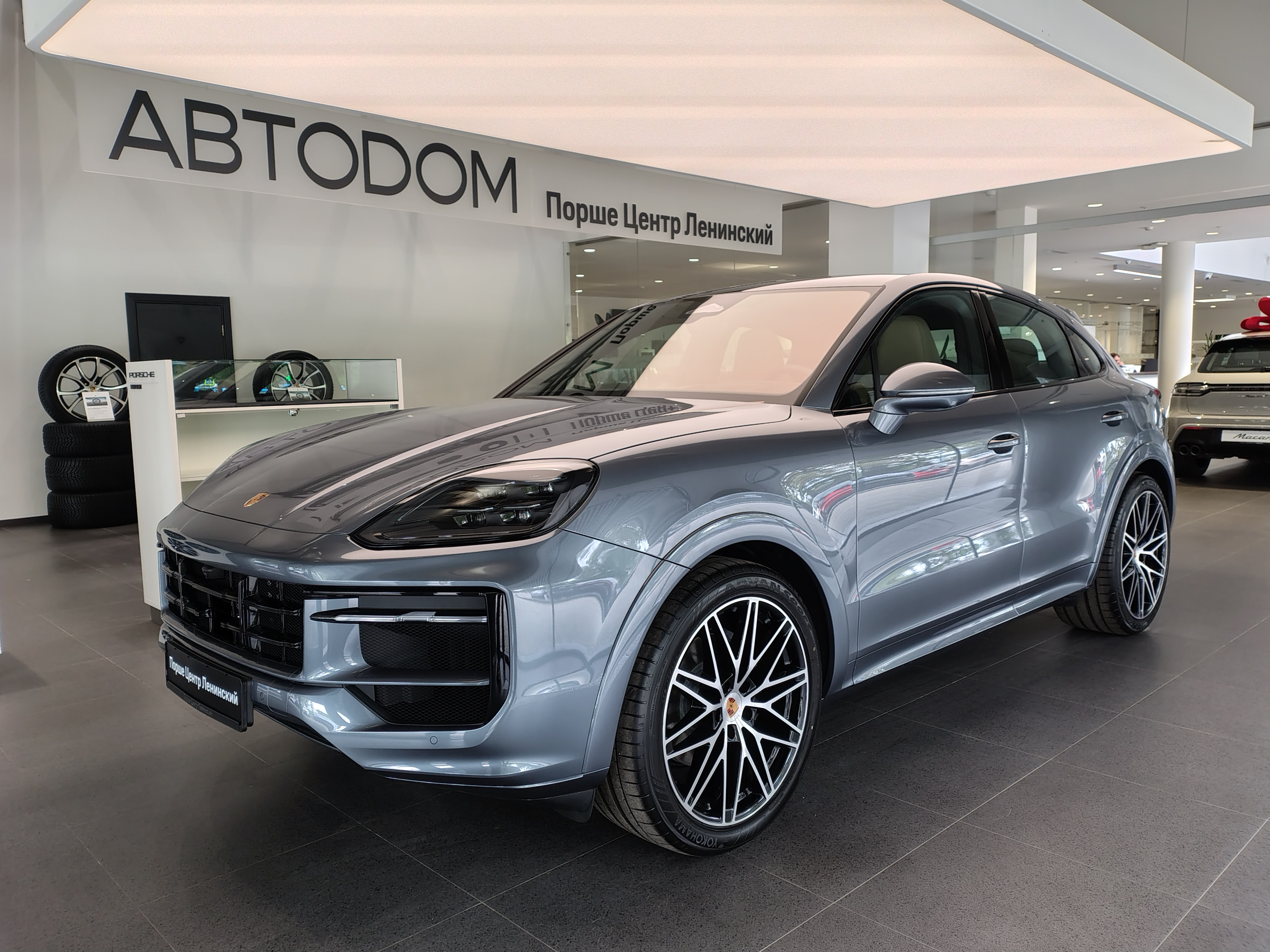 Porsche Cayenne III [рестайлинг] 3.0 AT 4WD (353 л.с.) Black Edition Серый 2026 