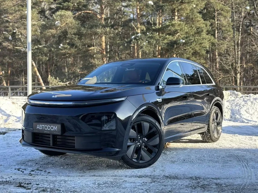 Автомобиль LiXiang L6 I поколение 1.5hyb AT 4WD (408 л.с.) Pro Чёрный 2025
