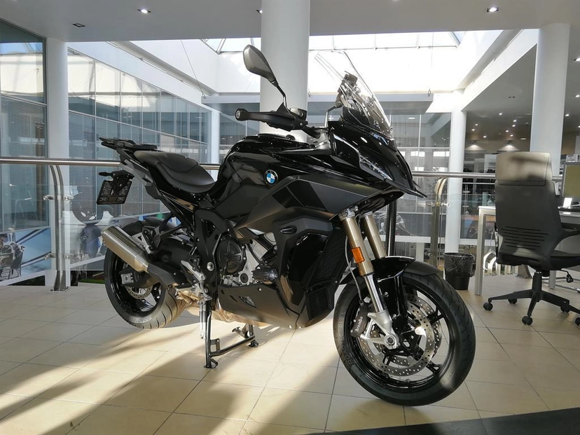 Мотоцикл BMW Motorrad S 1000 XR II поколение S 1000 XR Base Чёрный 2022