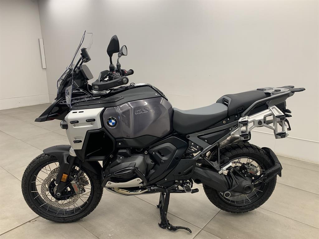 Мотоцикл BMW Motorrad R 1300 GS Adventure I поколение R 1300 GS Adventure Base Чёрный 2025 с пробегом 4 км