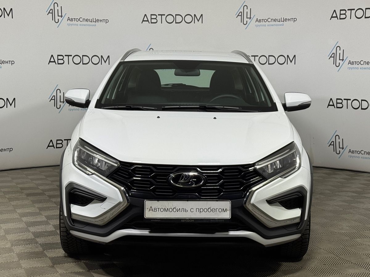 Автомобиль Lada (ВАЗ) Vesta I [рестайлинг] 1.6 MT (106 л.с.) Enjoy'24 (без ESP) Белый 2024 с пробегом 31 953 км
