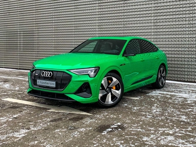 Автомобиль Audi e-tron I поколение Electro AT 4WD (300 кВт) Sport Зеленый 2021 с пробегом 6226 км