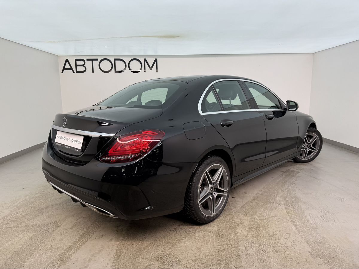 Автомобиль Mercedes-Benz C-Класс IV поколение (W205/S205/C205) 180 1.6 AT (150 л.с.) Sport Чёрный 2018 с пробегом 96 334 км