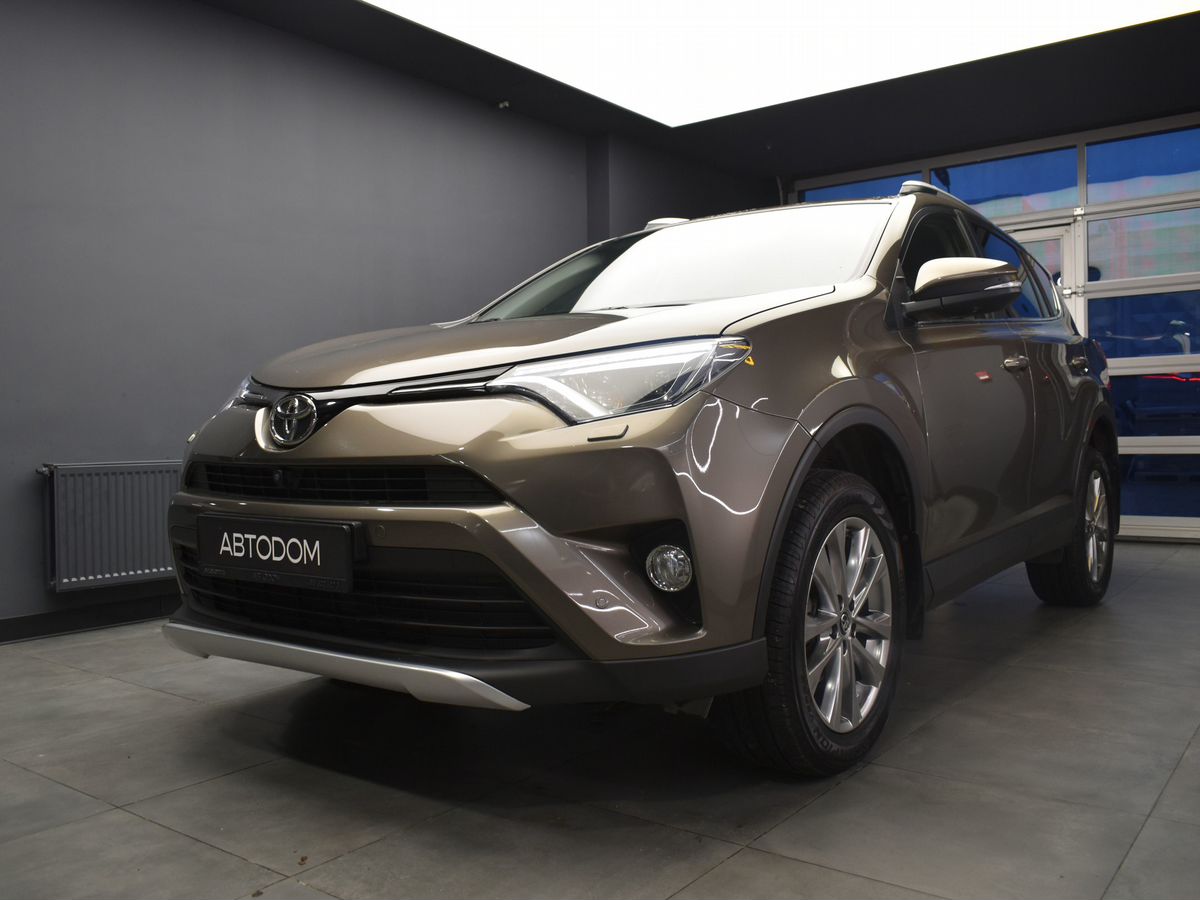Toyota RAV4 IV (XA40) [рестайлинг] 2.0 CVT 4WD (146 л.с.) Престиж Safety Коричневый 2015 с пробегом 95 157 км
