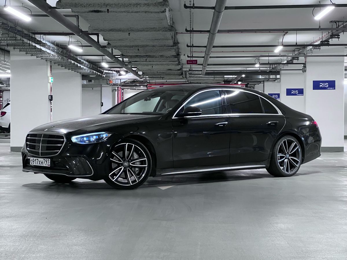 Mercedes-Benz S-Класс VII поколение (W223) 400 2.9d AT 4Matic (330 л.с.) Luxury Чёрный 2022 с пробегом 104 000 км