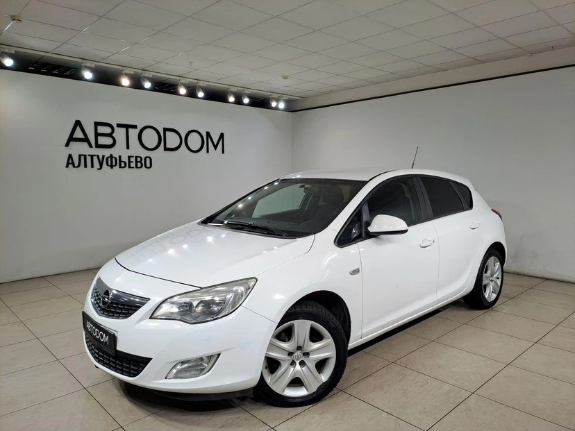 Opel Astra IV поколение (J) 1.6 AT (115 л.с.) Enjoy Белый 2011 с пробегом 244 243 км