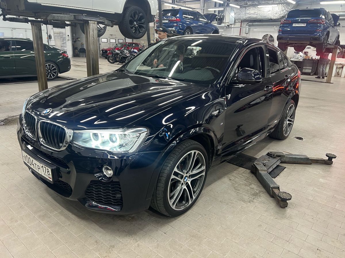 Автомобиль BMW X4 I поколение (F26) 2.0 AT 4WD (184 л.с.) M Sport Локальная сборка Чёрный 2016 с пробегом 70 314 км