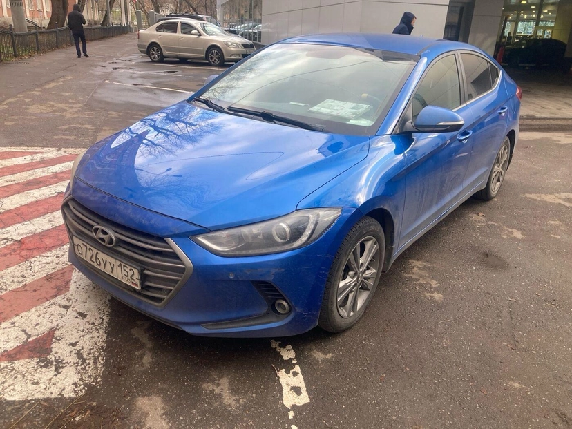 Автомобиль Hyundai Elantra VI поколение (AD) 2.0 AT (150 л.с.) Base Синий 2017 с пробегом 156 135 км