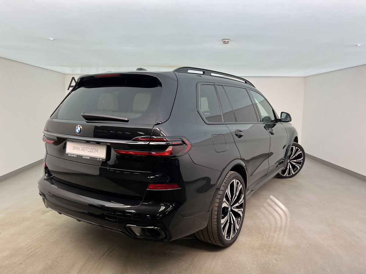 Автомобиль BMW X7 I (G07) [рестайлинг] 3.0 AT 4WD (381 л.с.) M Sport Pro Чёрный 2025 с пробегом 2 480 км