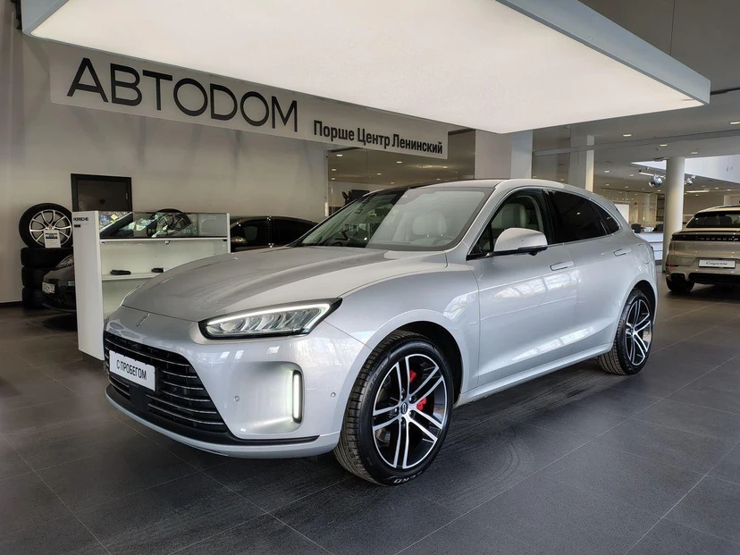 Автомобиль AITO M5 I поколение 1.5hyb AT 4WD (496 л.с.) Ultimate Серый 2023 с пробегом 17 856 км