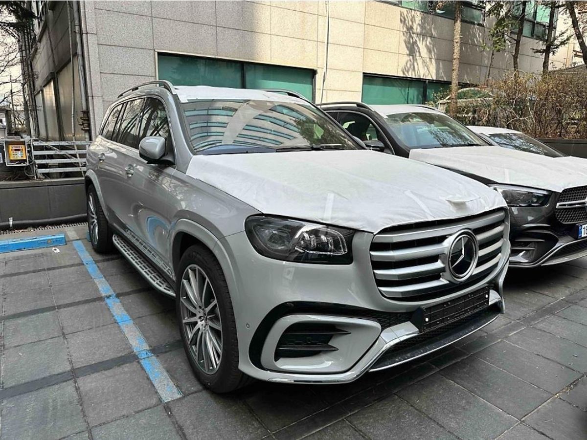 Автомобиль Mercedes-Benz GLS II (X167) [рестайлинг] 450 3.0 AT 4Matic (381 л.с.) Base Серый 2025 с пробегом 30 км