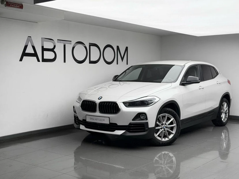 BMW X2 I поколение (F39) 2.0 AT 4WD (192 л.с.) Advantage Белый 2018 с пробегом 85 174 км
