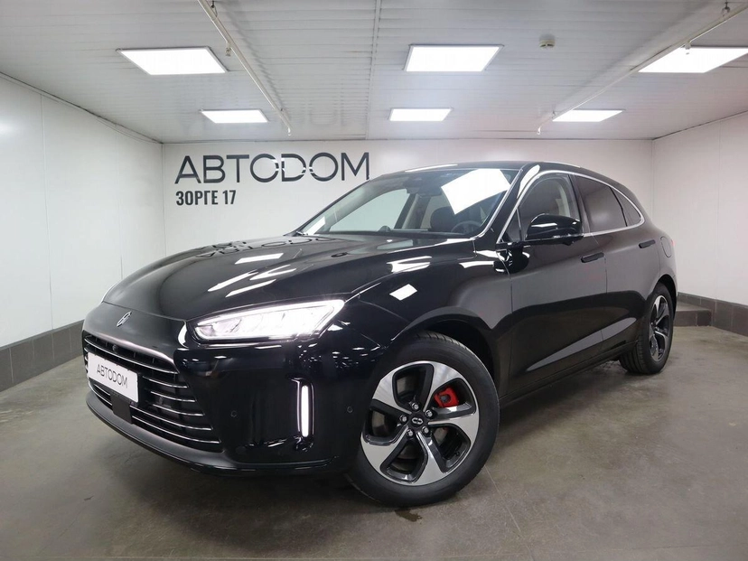 Автомобиль AITO M5 I поколение 1.5hyb AT 4WD (428 л.с.) Base Чёрный 2023 с пробегом 25 км